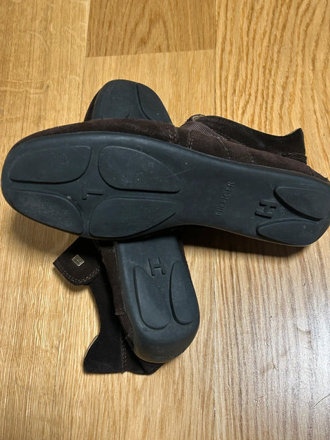 Tommy Hilfiger Dark Suede Strap Sneakers - EU 38