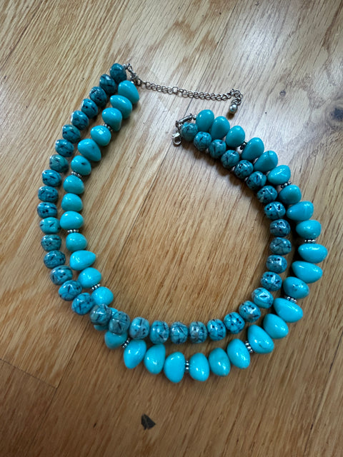 Turquoise beaded necklace